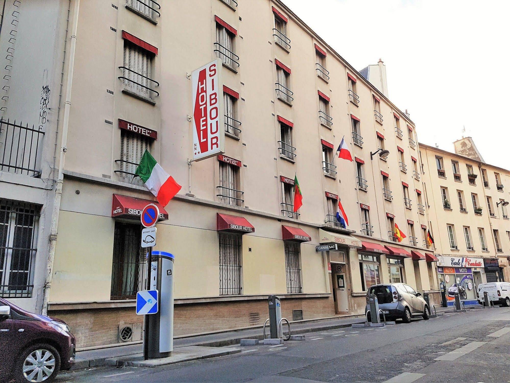 Hotel Ibis Styles Paris Gare De L'Est Magenta Zewnętrze zdjęcie